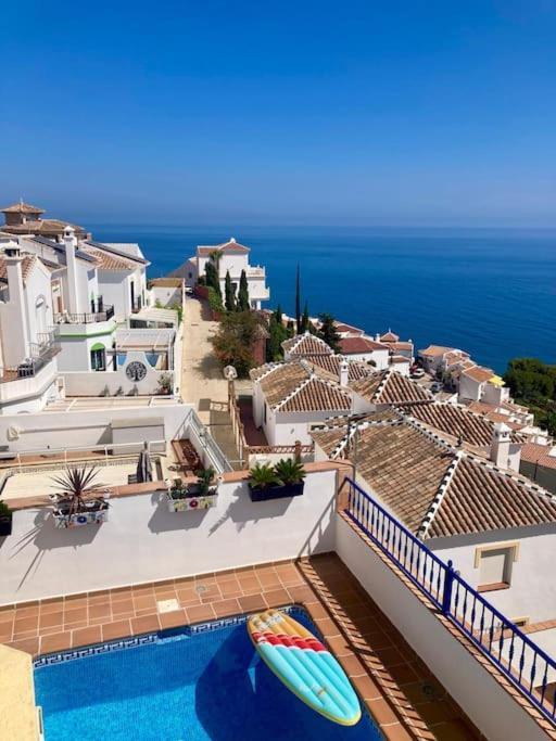 In With Private Pool And Sea View Villa